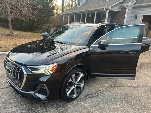 Used 2019 Audi Q3 2.0T Prestige image 25