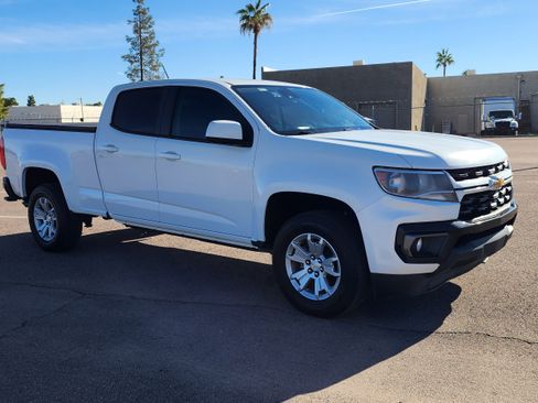 Used 2021 Chevrolet Colorado LT w/ Safety Package image 2