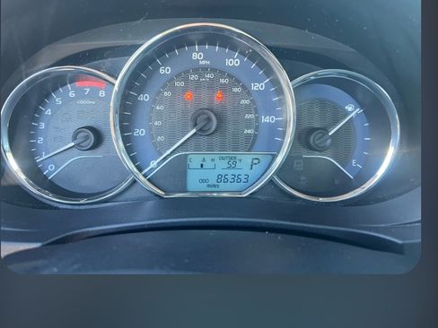 Used 2014 Toyota Corolla LE image 5