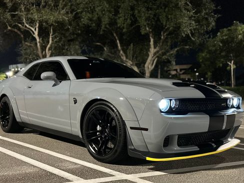 Used 2020 Dodge Challenger SRT Hellcat RWD image 1