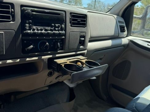 Used 2001 Ford F350 4x4 Crew Cab Super Duty image 12