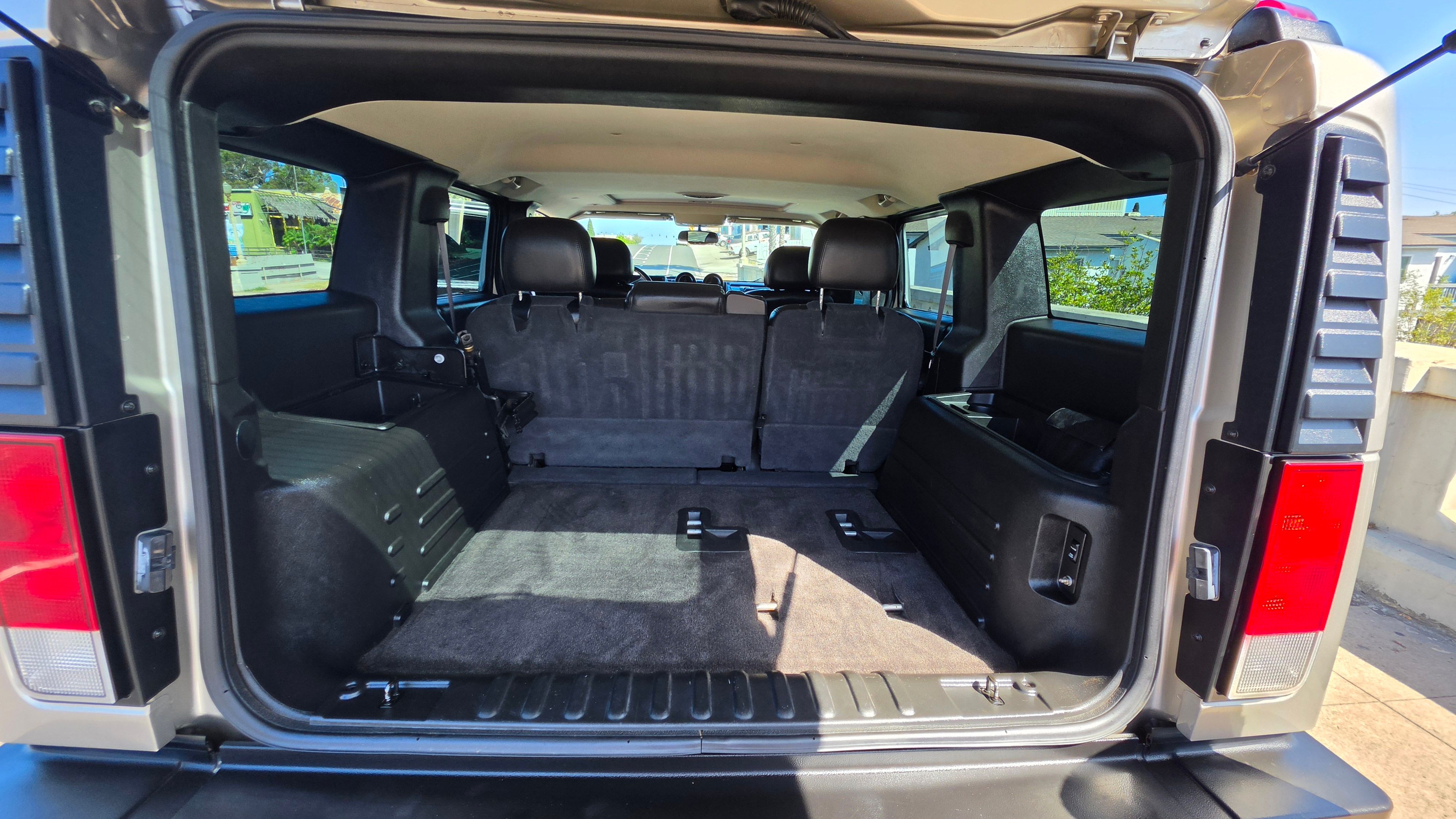 Used 2005 HUMMER H2 w/ Preferred Equipment Group AWD/4WD image 19