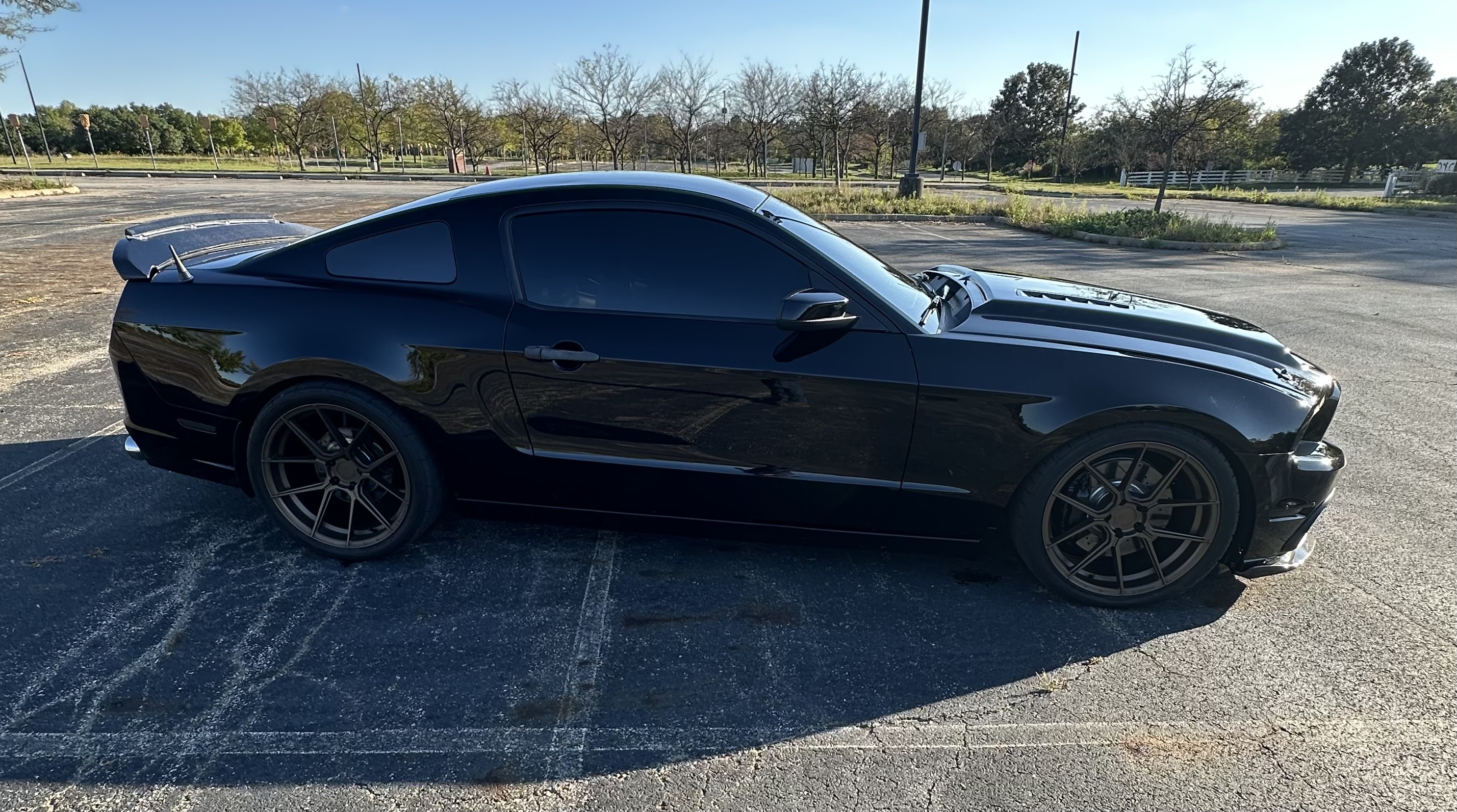Used 2014 Ford Mustang GT RWD image 11