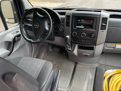 Used 2013 Mercedes-Benz Sprinter 2500 image 5