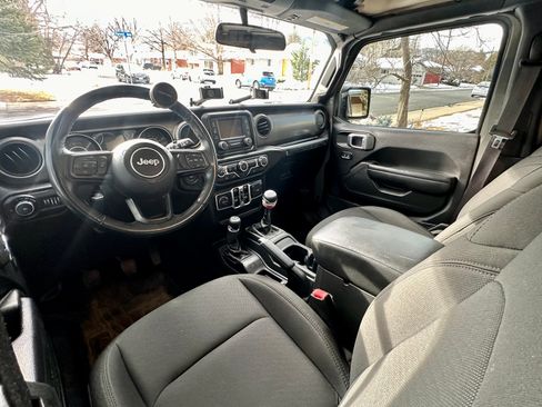 Used 2021 Jeep Wrangler Unlimited Sport image 8