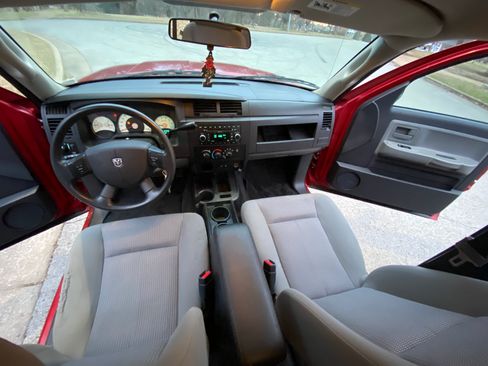 Used 2008 Dodge Dakota SXT image 17