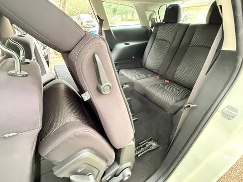 Used 2014 Dodge Journey American Value Package w/ Flexible Seating Group FWD image 22