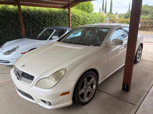 Used 2009 Mercedes-Benz CLS 550 image 1