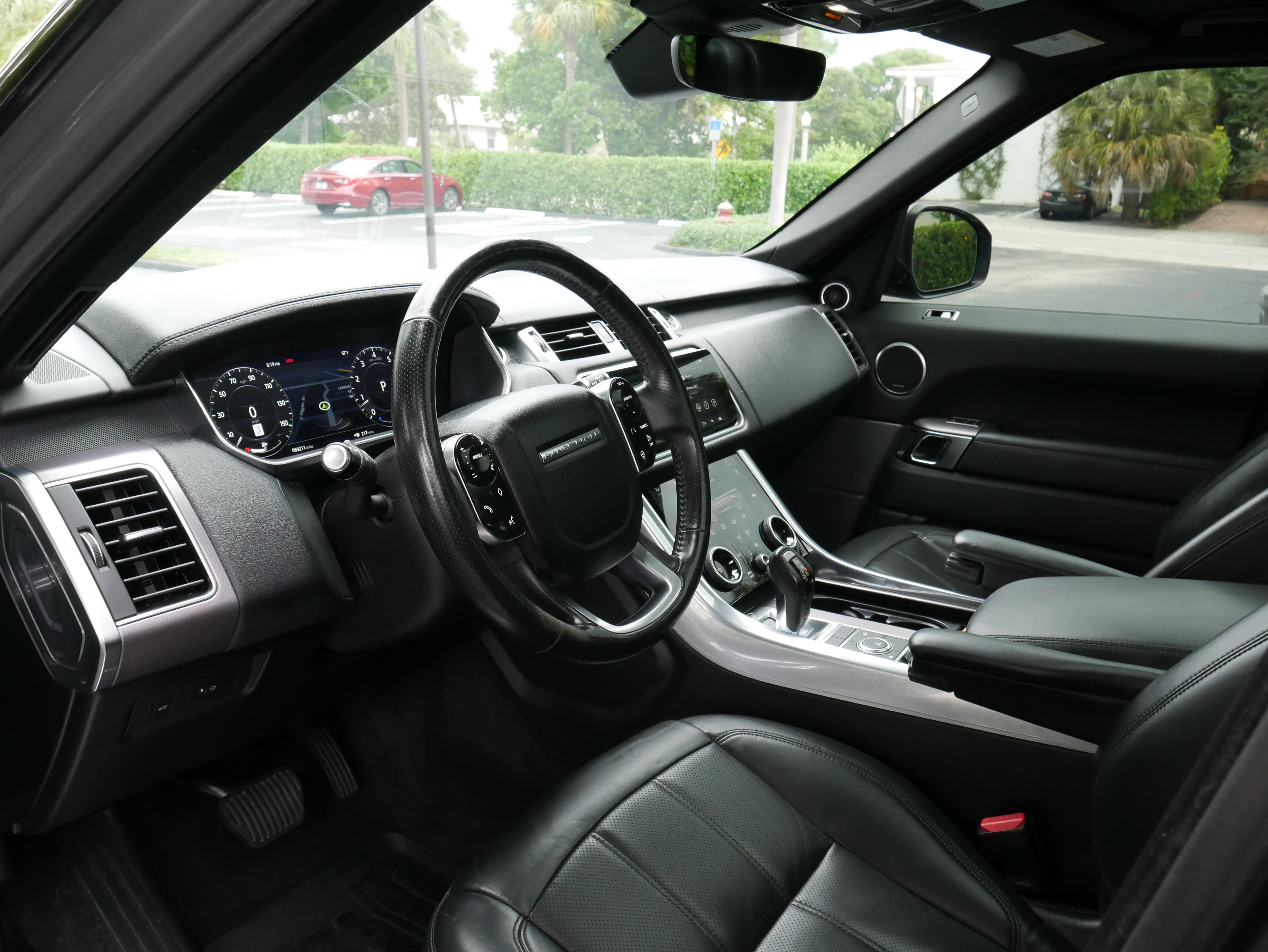 Used 2018 Land Rover Range Rover Sport HSE AWD/4WD image 10