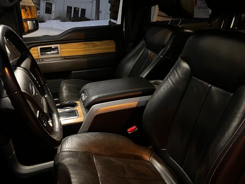 Used 2011 Ford F150 Lariat w/ Lariat Chrome Pkg image 9