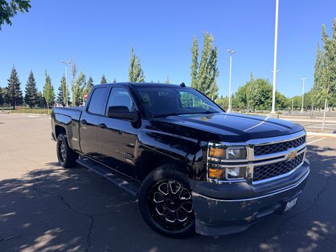 Used 2014 Chevrolet Silverado 1500 W/T RWD image 2