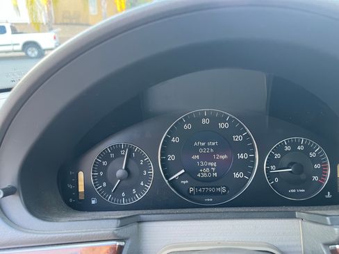 Used 2004 Mercedes-Benz E 320 Sedan image 5