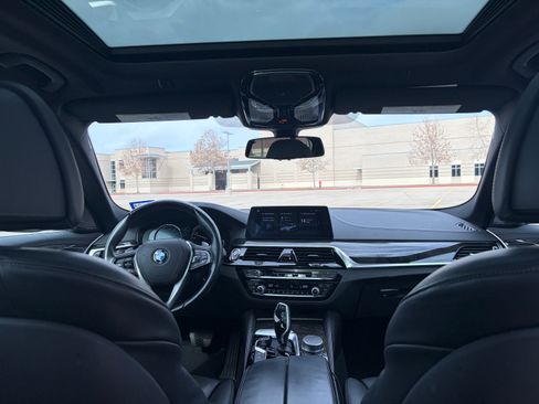 Used 2018 BMW 540i image 11
