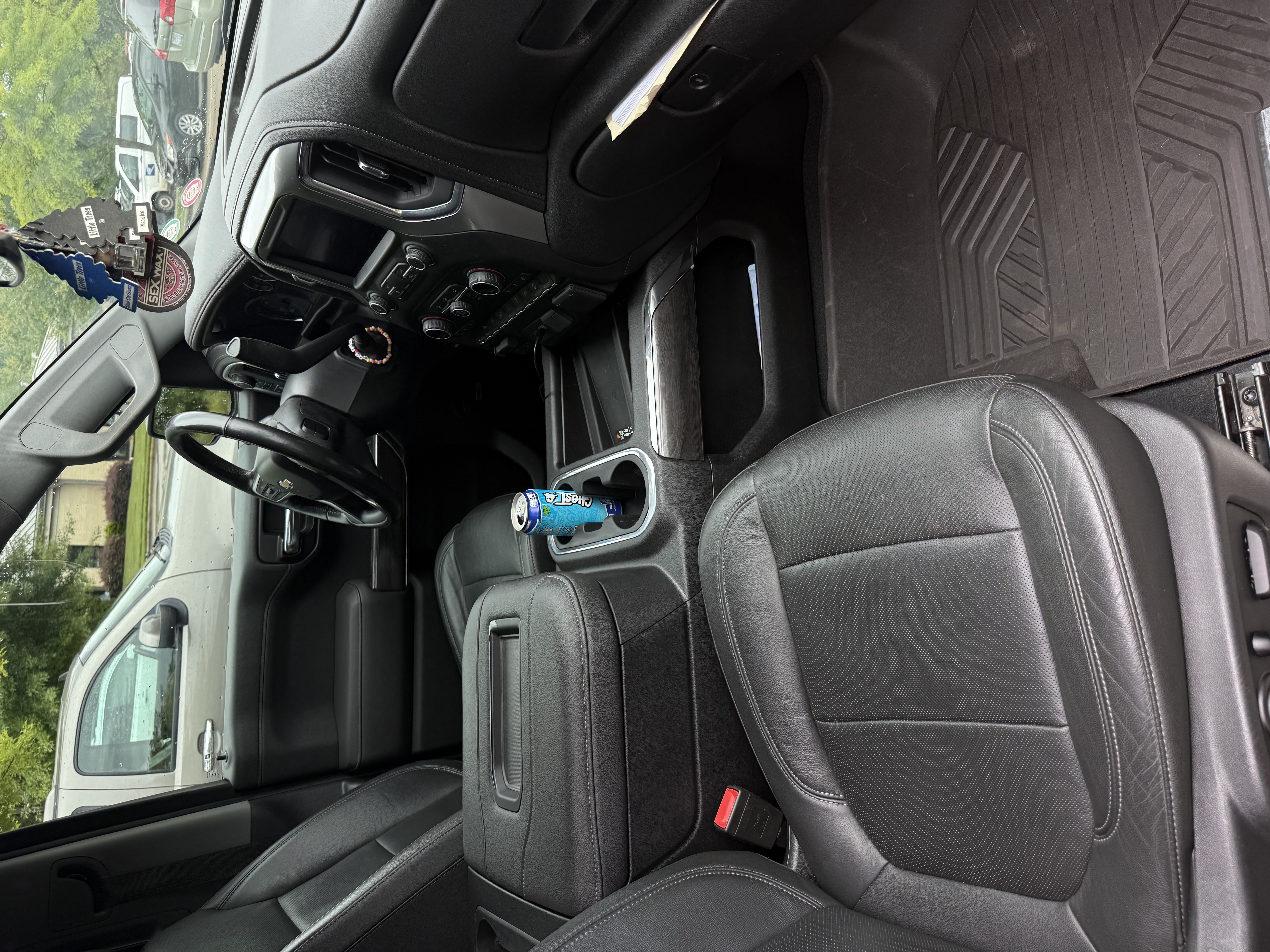 Used 2019 Chevrolet Silverado 1500 LTZ w/ LTZ Plus Package AWD/4WD image 8