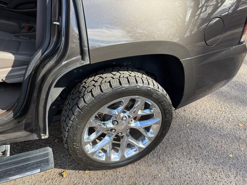 Used 2019 GMC Yukon Denali w/ Denali Ultimate Package image 7