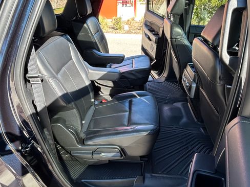 Used 2021 Ford Expedition Max XLT RWD image 16