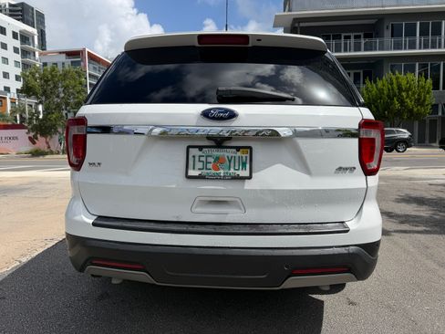 Used 2019 Ford Explorer XLT w/ Equipment Group 201A AWD/4WD image 4
