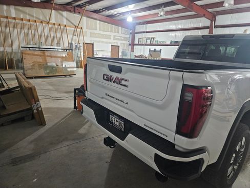 Used 2024 GMC Sierra 3500 Denali w/ Denali Reserve Package image 5