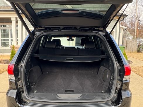 Used 2020 Jeep Grand Cherokee Limited w/ Luxury Group II image 11