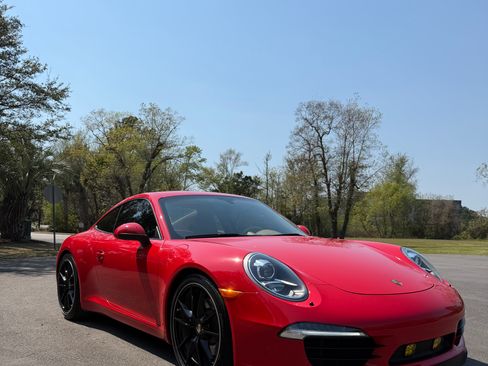 Used 2013 Porsche 911 Carrera S image 2