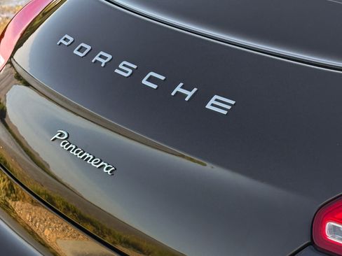 Used 2015 Porsche Panamera image 4