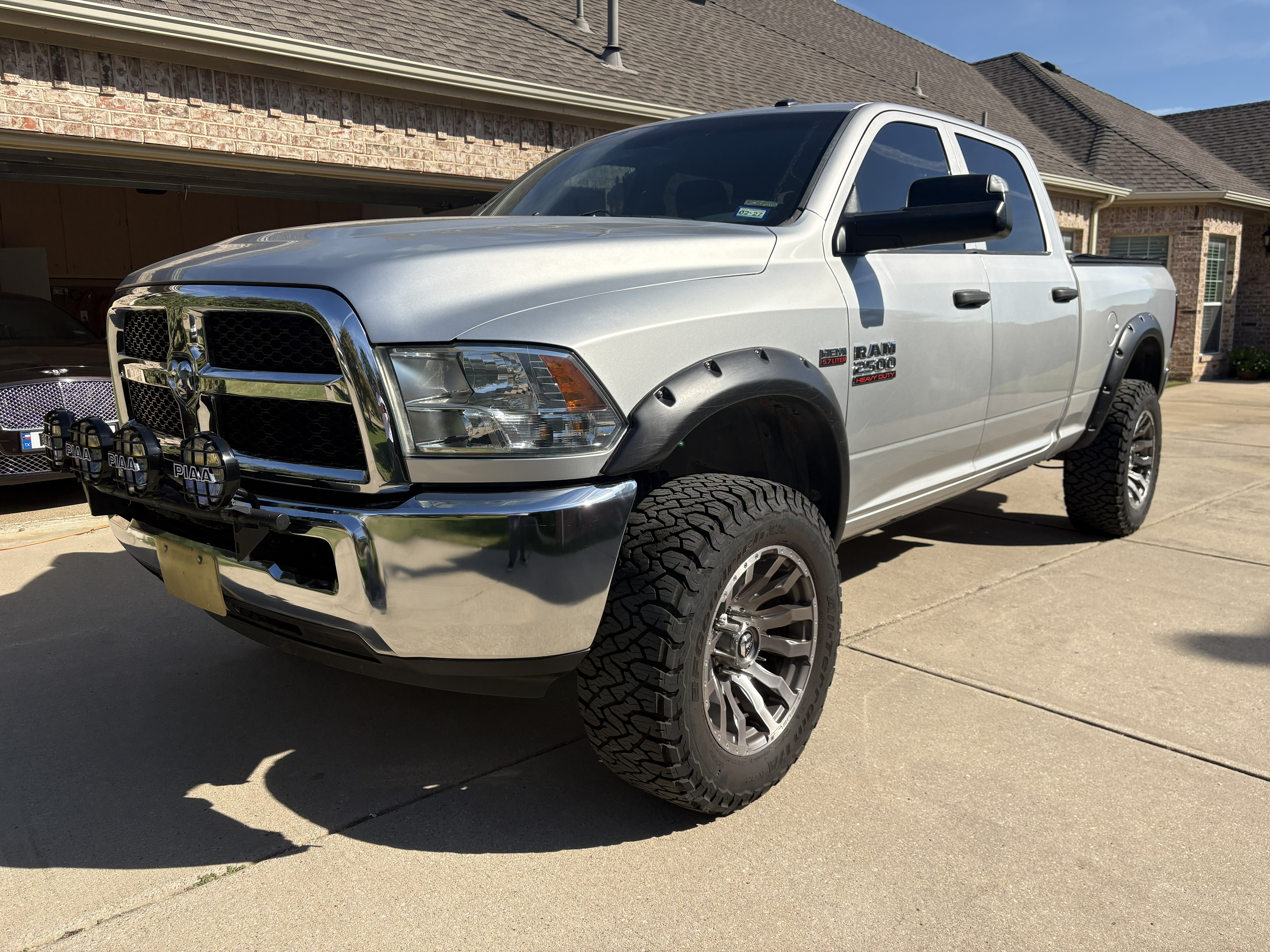 Used 2013 RAM 2500 Tradesman w/ Chrome Appearance Group AWD/4WD image 1