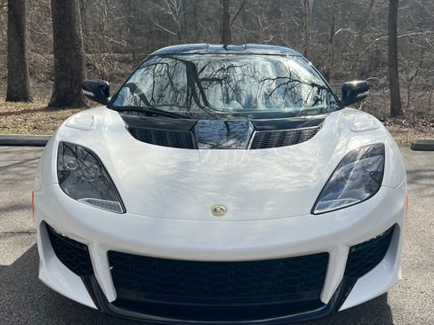 Used 2020 Lotus Evora image 7