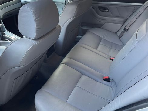 Used 2002 BMW 530i Sedan image 10