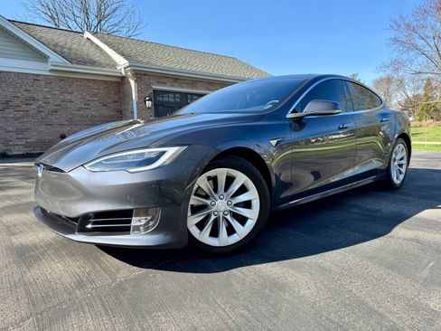 Used 2017 Tesla Model S 90D AWD/4WD image 1