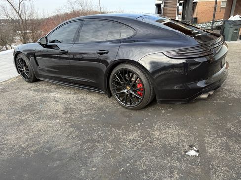 Used 2017 Porsche Panamera Turbo image 6