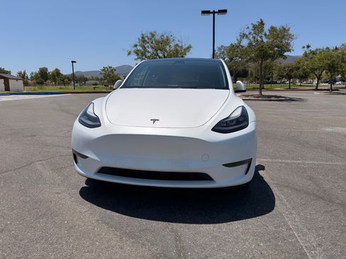 Used 2022 Tesla Model Y Performance AWD/4WD image 5