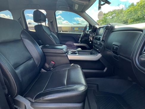 Used 2018 Chevrolet Silverado 1500 LTZ Z71 w/ LTZ Plus Package AWD/4WD image 29