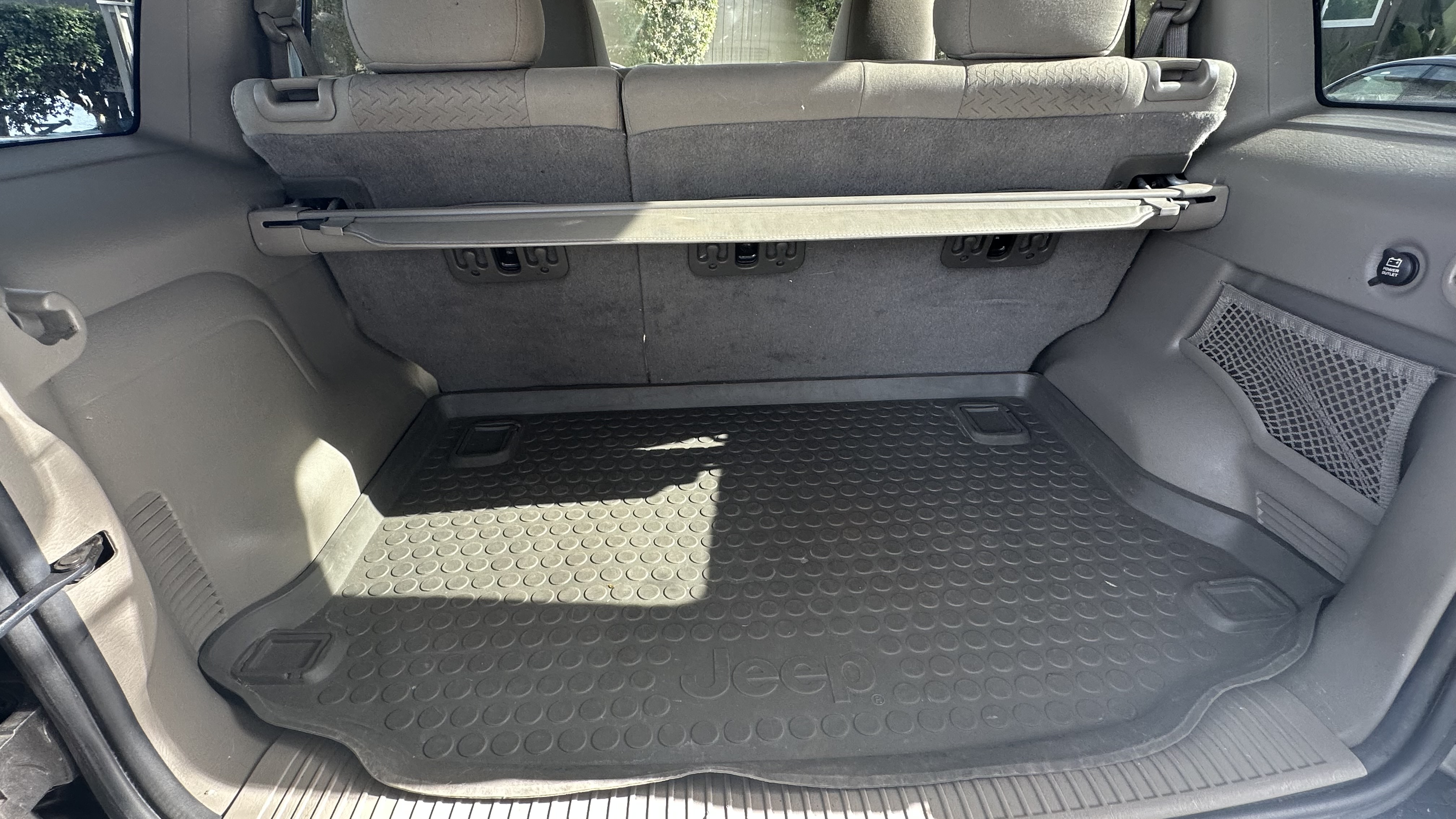 Used 2006 Jeep Liberty Renegade w/ Trailer Tow Group AWD/4WD image 18