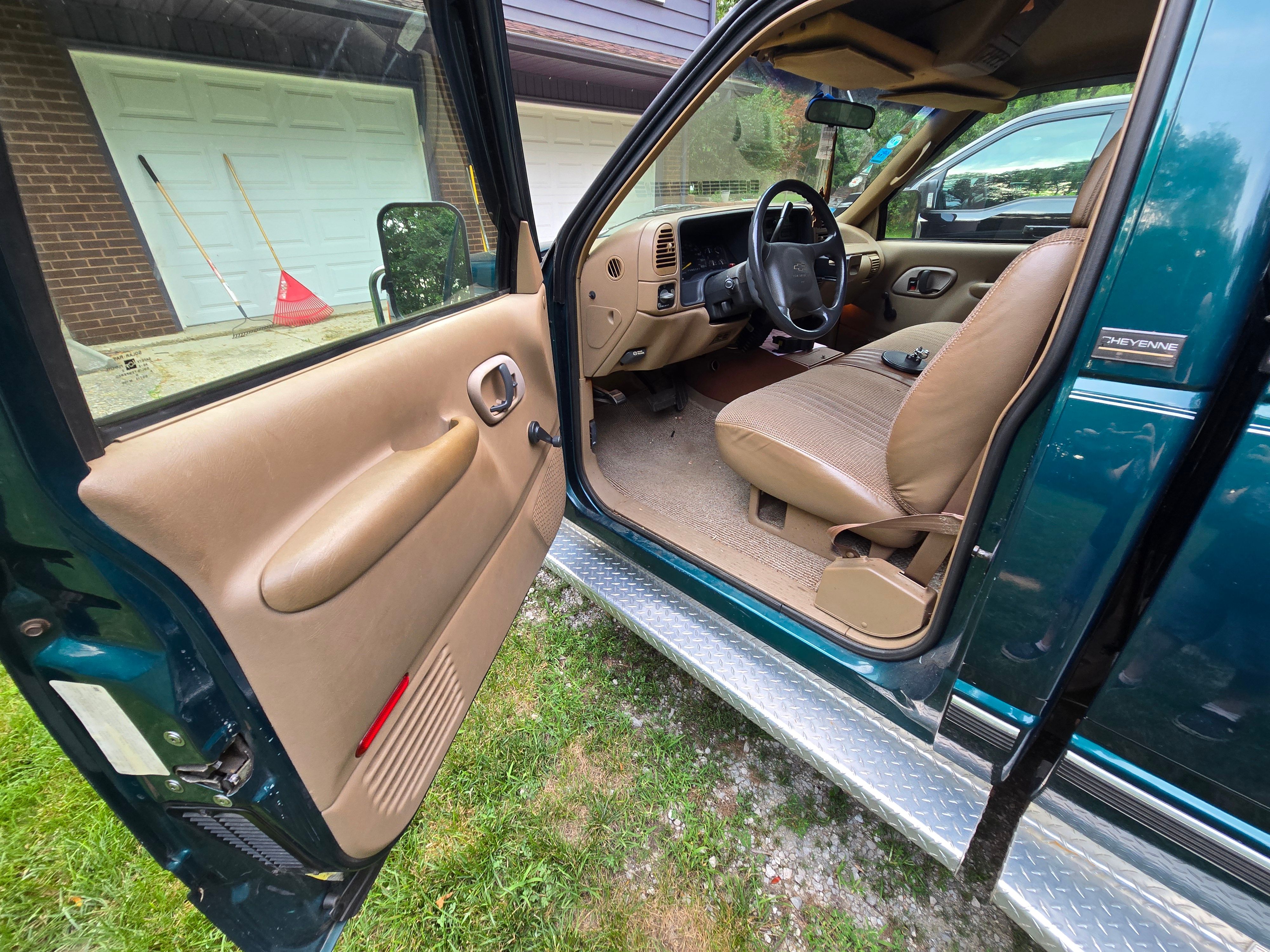 Used 1995 Chevrolet Silverado 3500 2WD Regular Cab image 12