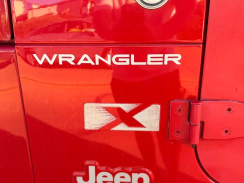 Used 2006 Jeep Wrangler X w/ Premium Audio Group image 12