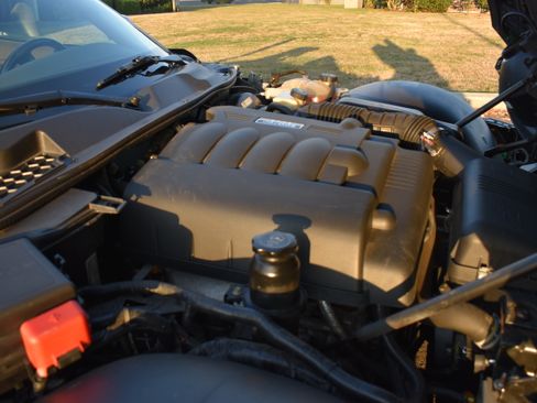 Used 2006 Pontiac Solstice Convertible w/ Premium Package image 9