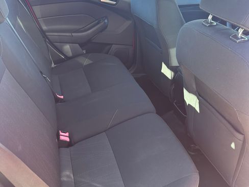Used 2017 Ford Focus SE image 11