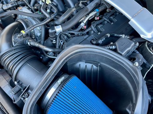 Used 2018 Ford Mustang Shelby GT350 w/ Convenience Package image 9