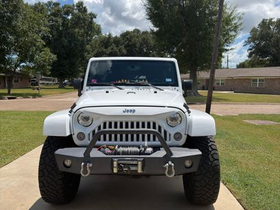 Used 2017 Jeep Wrangler Unlimited Sahara w/ Connectivity Group