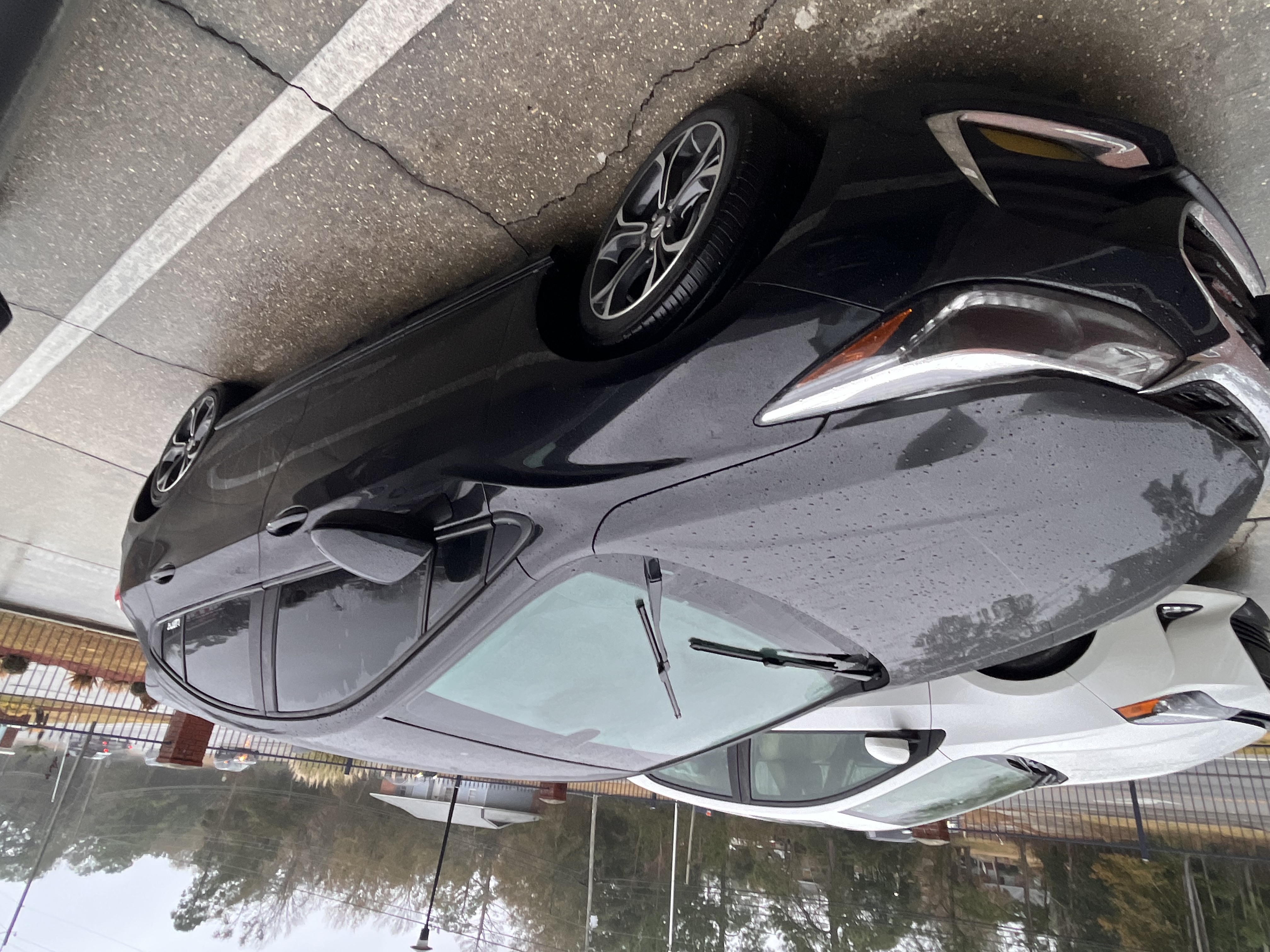 Used 2019 Chevrolet Cruze LT w/ Convenience Package FWD image 2