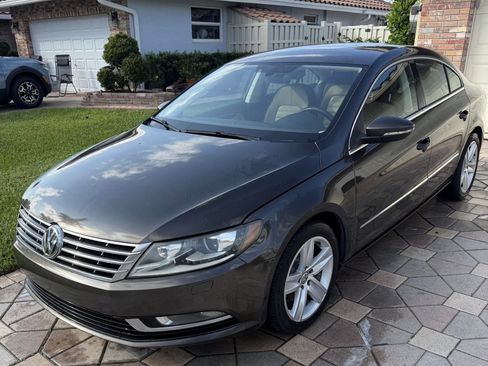 Used 2017 Volkswagen CC Sport FWD image 2