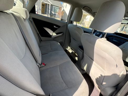 Used 2010 Toyota Prius Two image 9