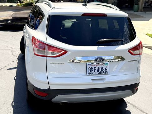 Used 2016 Ford Escape Titanium FWD image 11