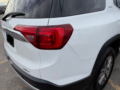 Used 2018 GMC Acadia SLE image 12