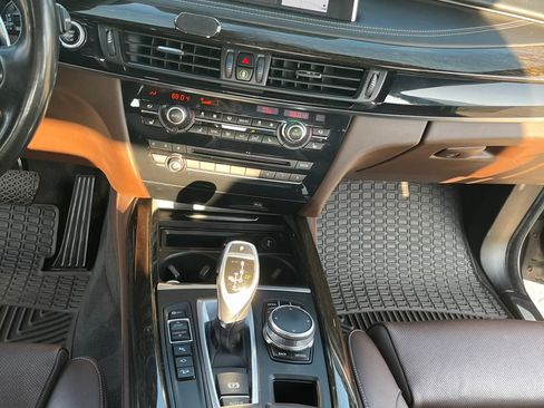 Used 2018 BMW X5 xDrive50i image 11