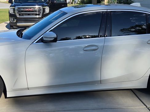 Used 2021 BMW 330i xDrive Sedan w/ Premium Package image 4