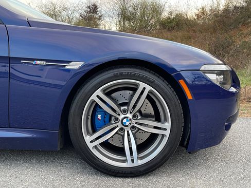 Used 2010 BMW M6 Convertible image 23