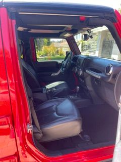 Used 2016 Jeep Wrangler Unlimited Sahara w/ Connectivity Group AWD/4WD image 8