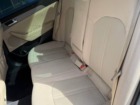Used 2017 Hyundai Sonata SE image 14