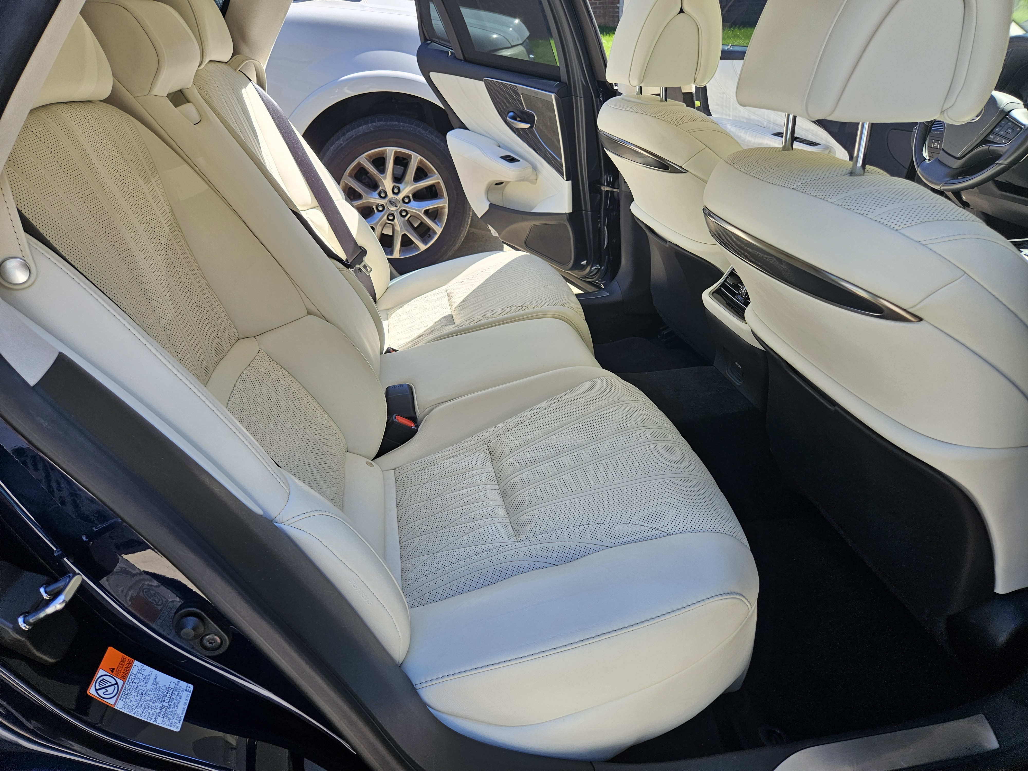 Used 2021 Lexus LS 500 Executive AWD/4WD image 9